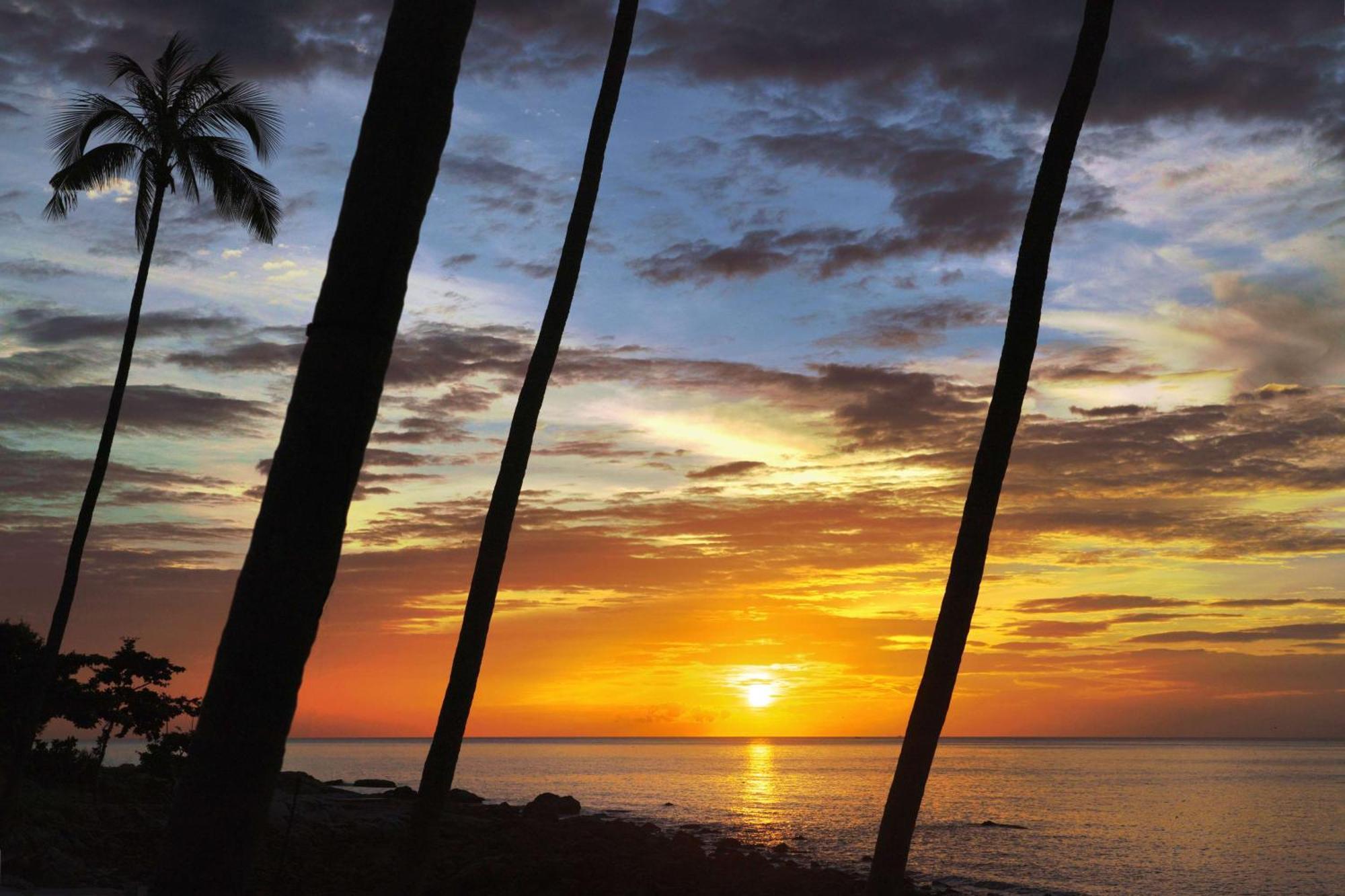 Hyatt Regency Koh Samui Hotel Bãi biển Chaweng Ngoại thất bức ảnh Sunset at the beach