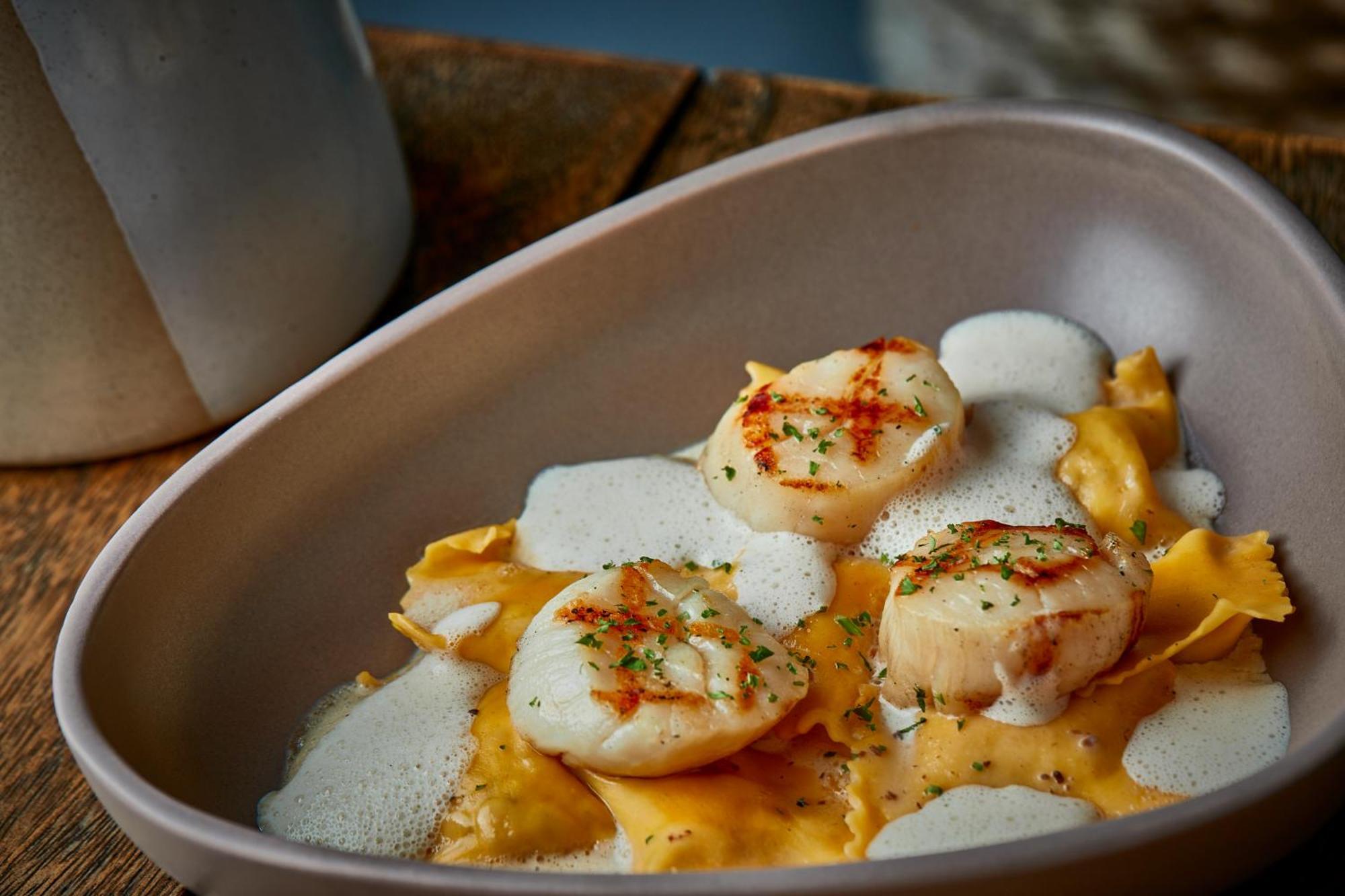 Hyatt Regency Koh Samui Hotel Bãi biển Chaweng Ngoại thất bức ảnh Scallops with a foam of white wine